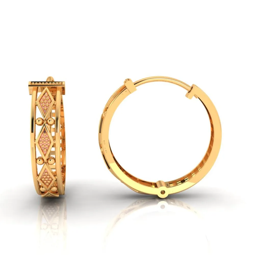 18k Unique Gold Earrings With A Series Of Diamond Shaped Design
