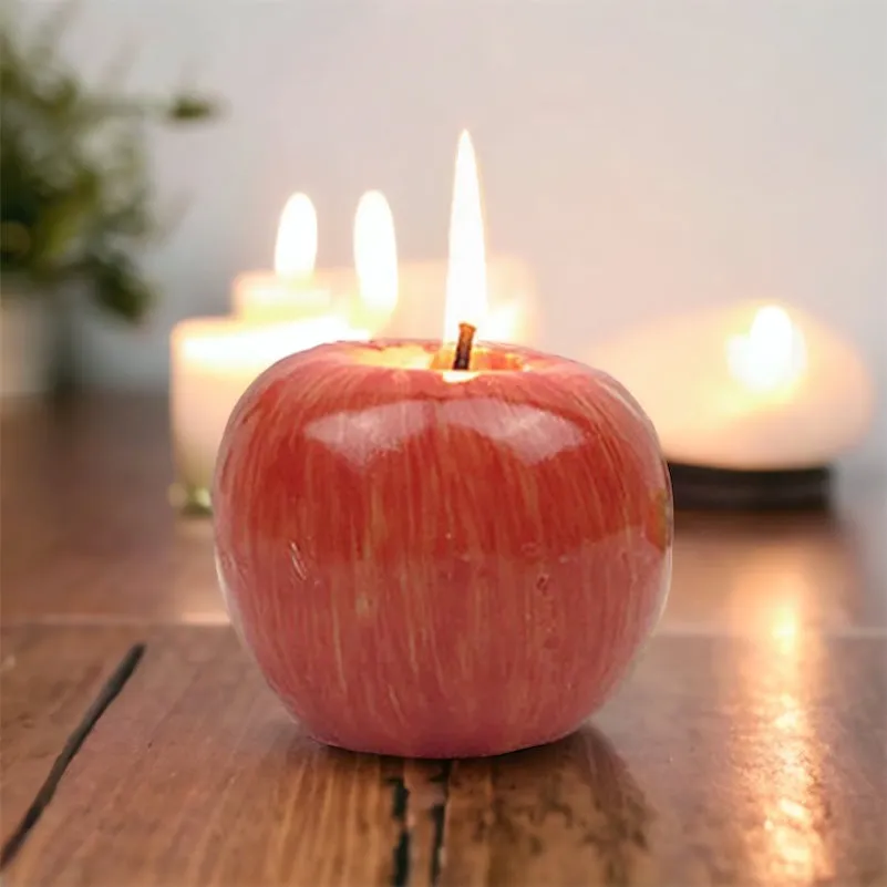 Chić & Unique Apple Candle