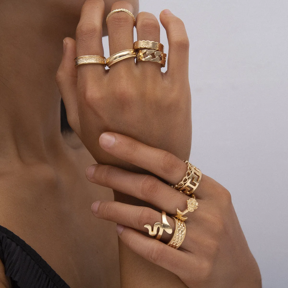 European and American Jewelry Set with Vienna Verve Ring - Elegant and Stylish Snake Geometry Collection