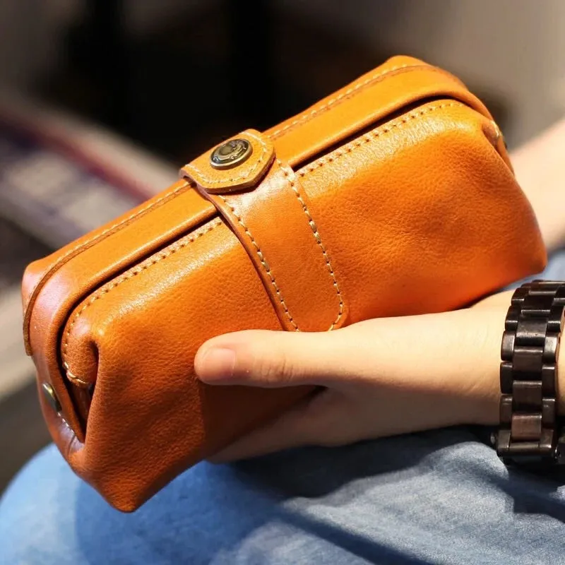 YAAGLE Vintage Genuine Leather ladies Travel Makeup Hanging Toiletry Bag YG6611